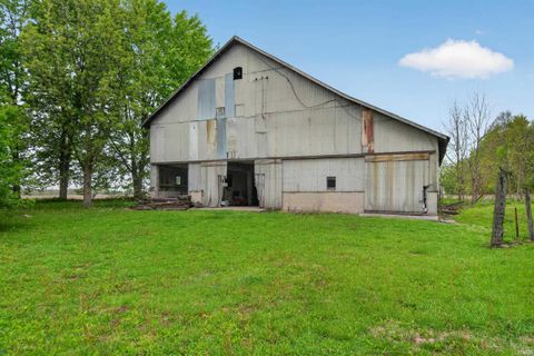 Tiny photo for 2496 E 400 N Road, Kokomo, IN 46901 (MLS # 202619402)