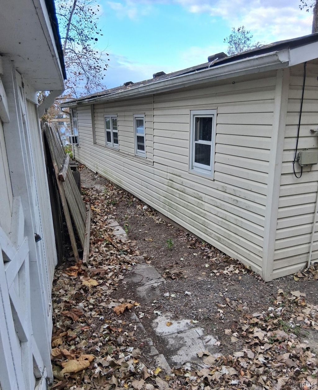 Photo of 1519 S Lakeshore Drives, Albion, IN 46701 (MLS # 202544415)