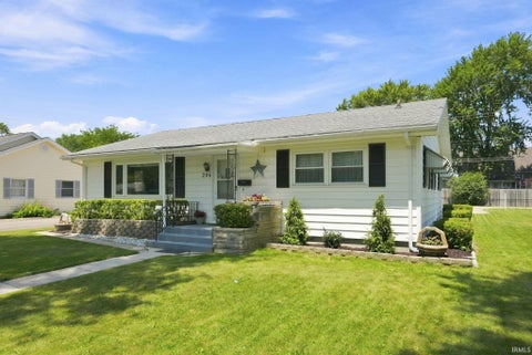 Photo for 206 W Jackson Street