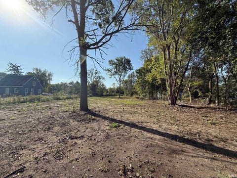 Tiny photo for 11674 W Lincolnway Way, Osceola, IN 46561 (MLS # 202539228)