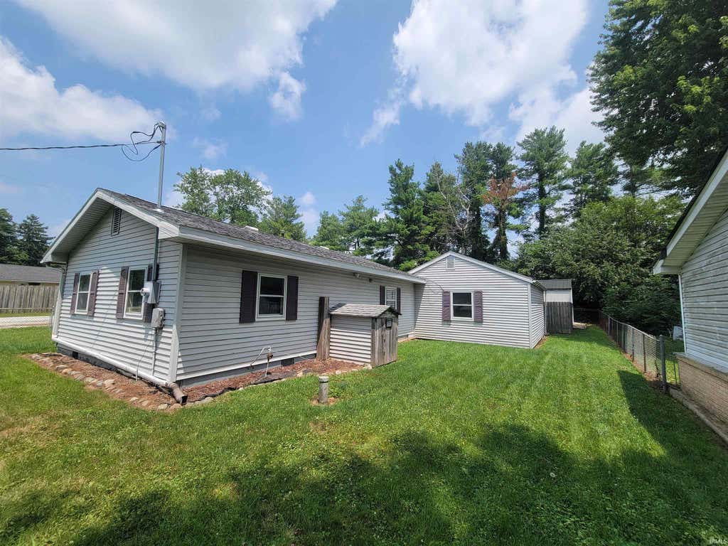 Photo of 5094 Frances Slocum Trail, Marion, IN 46952 (MLS # 202629161)