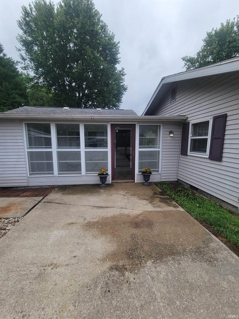 Tiny photo for 5094 Frances Slocum Trail, Marion, IN 46952 (MLS # 202629161)