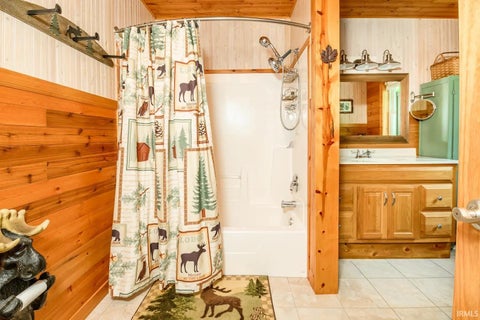 Tiny photo for 8825 W Evans Road, Bloomington, IN 47403 (MLS # 202621540)