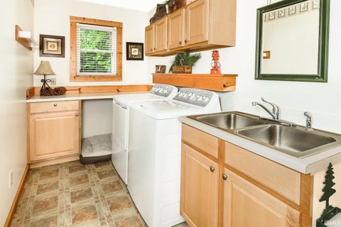 Tiny photo for 8825 W Evans Road, Bloomington, IN 47403 (MLS # 202621540)