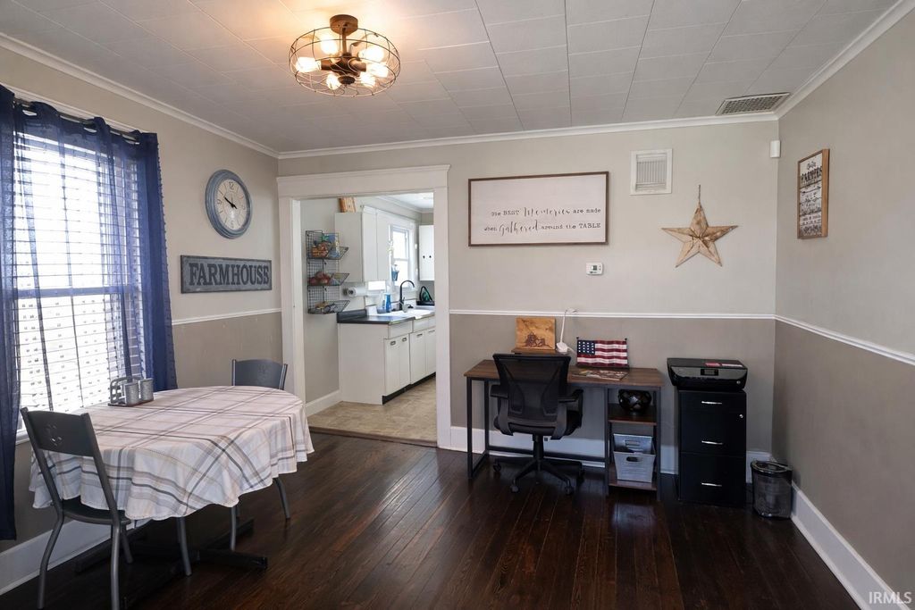 Photo of 816 S Cicott Street, Logansport, IN 46947 (MLS # 202608257)