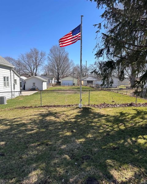 Tiny photo for 816 S Cicott Street, Logansport, IN 46947 (MLS # 202608257)