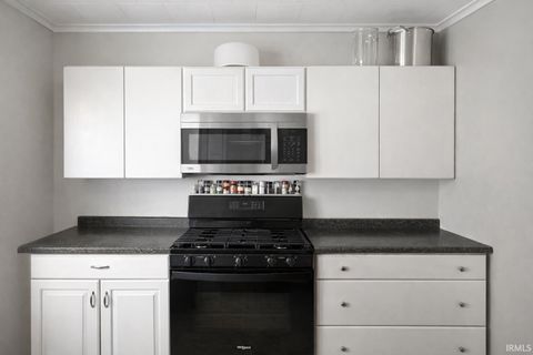 Tiny photo for 816 S Cicott Street, Logansport, IN 46947 (MLS # 202608257)