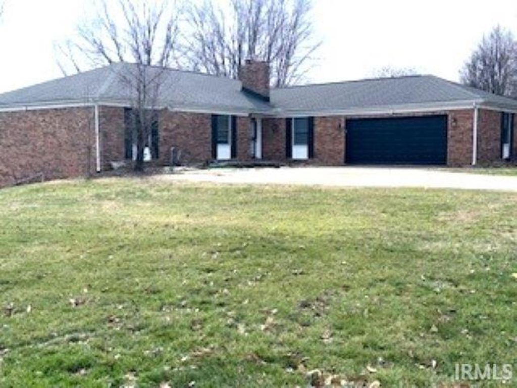 Photo of 5555 Lakeside Drive, Newburgh, IN 47630 (MLS # 202606440)