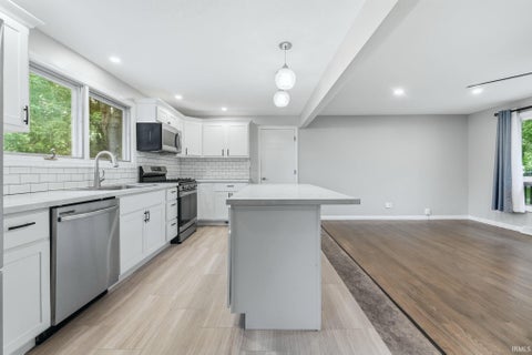 Tiny photo for 904 W 9th Street, Rochester, IN 46975 (MLS # 202621994)