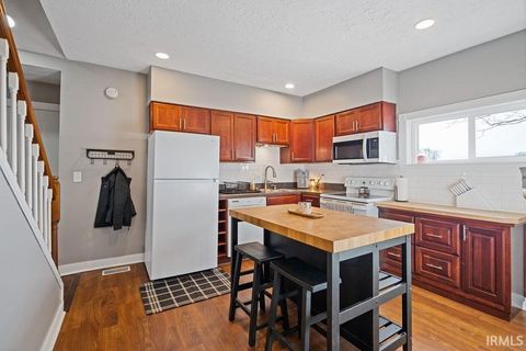 Tiny photo for 10955 E 400 SOUTH, Greentown, IN 46936 (MLS # 202602360)