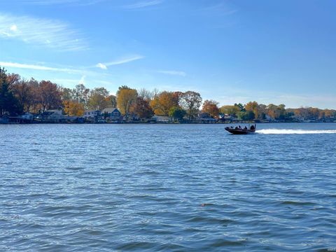 Tiny photo for 5100 E Quiet Water Court, Monticello, IN 47960 (MLS # 202606521)