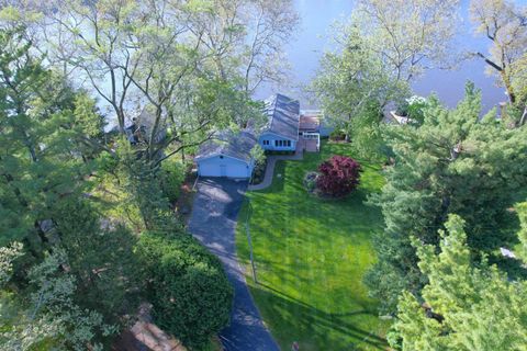 Tiny photo for 5100 E Quiet Water Court, Monticello, IN 47960 (MLS # 202606521)