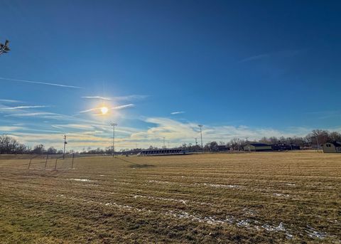 Tiny photo for 411 Heritage Drive, Delphi, IN 46923 (MLS # 202601633)