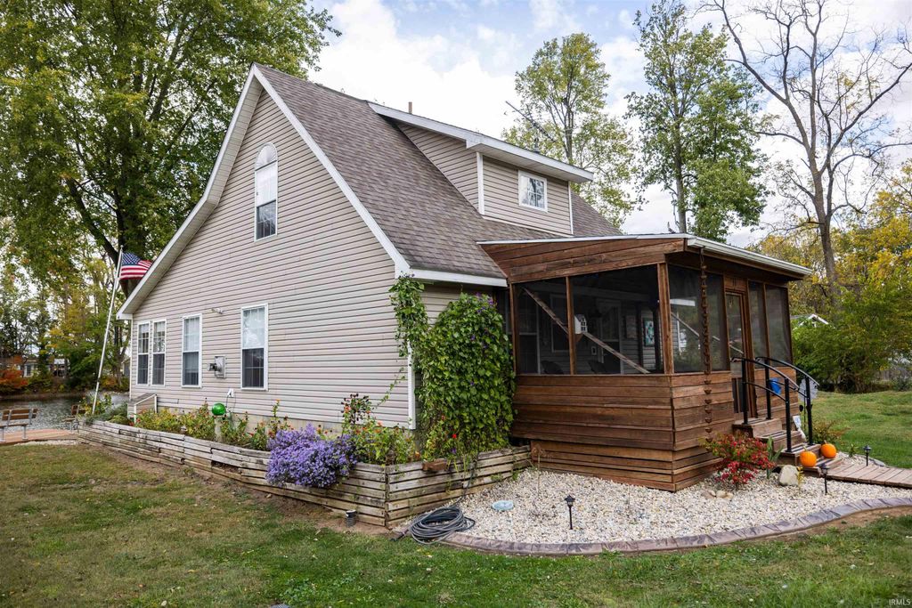 Photo of 5711 W County Road 1070 N Lots#10,11,12, Gaston, IN 47342 (MLS # 202543649)