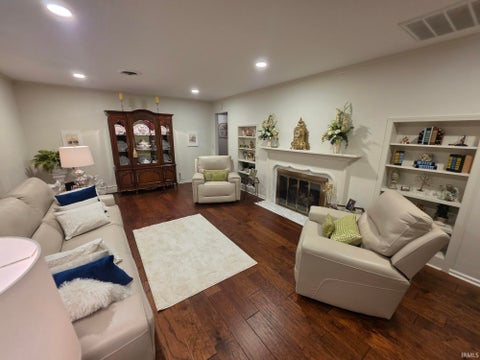 Tiny photo for 2405 Hastye Hyll Road, Logansport, IN 46947 (MLS # 202640908)
