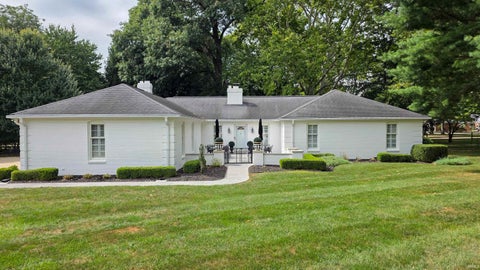 Tiny photo for 2405 Hastye Hyll Road, Logansport, IN 46947 (MLS # 202640908)