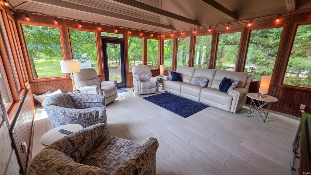 Photo of 2405 Hastye Hyll Road, Logansport, IN 46947 (MLS # 202640908)