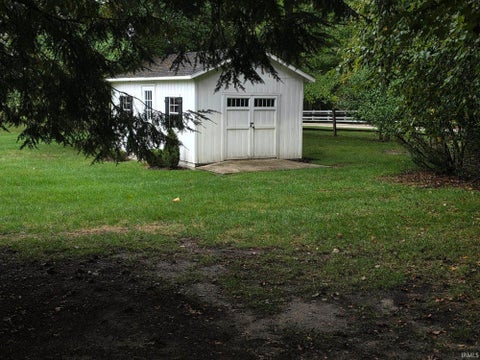 Tiny photo for 2405 Hastye Hyll Road, Logansport, IN 46947 (MLS # 202640908)