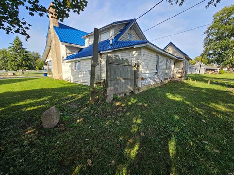 Tiny photo for 402 E Marion Street, Converse, IN 46919 (MLS # 202638410)