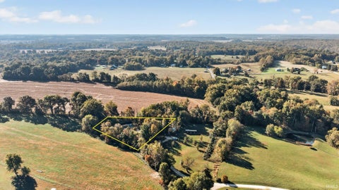 Tiny photo for 797 Rolling Hills Estate Drive, Washington, IN 47501 (MLS # 202643838)