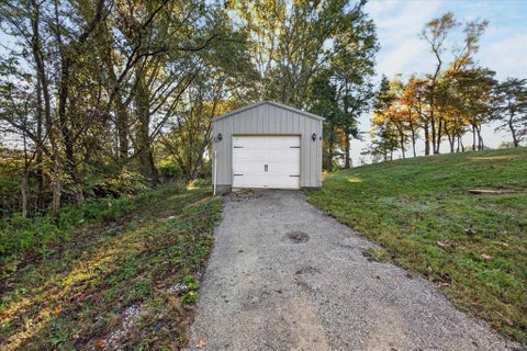 Tiny photo for 797 Rolling Hills Estate Drive, Washington, IN 47501 (MLS # 202643838)
