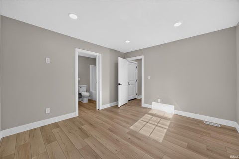 Tiny photo for 797 Rolling Hills Estate Drive, Washington, IN 47501 (MLS # 202643838)