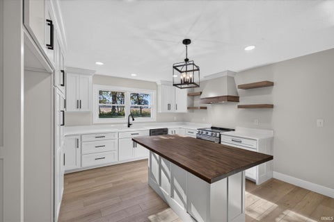 Tiny photo for 797 Rolling Hills Estate Drive, Washington, IN 47501 (MLS # 202643838)