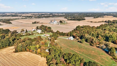 Tiny photo for 797 Rolling Hills Estate Drive, Washington, IN 47501 (MLS # 202643838)
