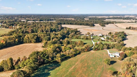 Tiny photo for 797 Rolling Hills Estate Drive, Washington, IN 47501 (MLS # 202643838)