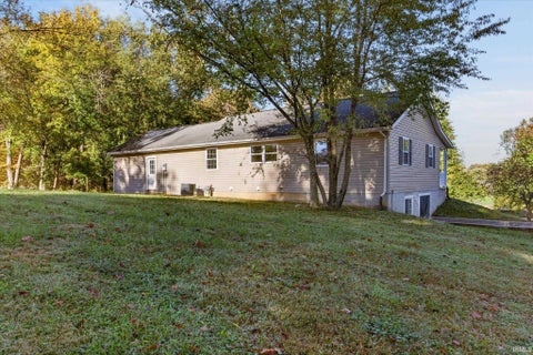 Tiny photo for 797 Rolling Hills Estate Drive, Washington, IN 47501 (MLS # 202643838)