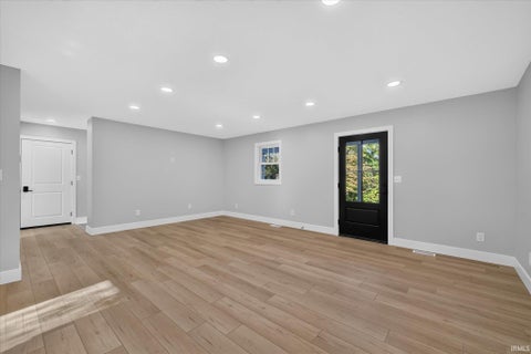 Tiny photo for 797 Rolling Hills Estate Drive, Washington, IN 47501 (MLS # 202643838)