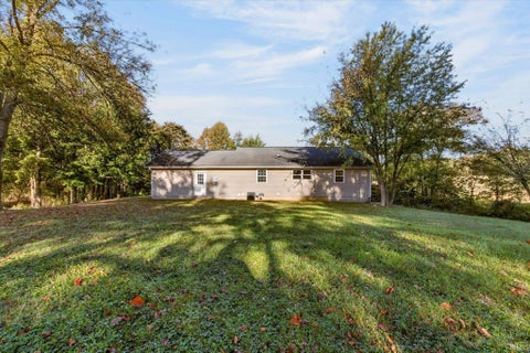 Tiny photo for 797 Rolling Hills Estate Drive, Washington, IN 47501 (MLS # 202643838)