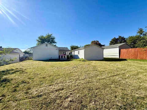 Tiny photo for 4917 Sherbrooke Road, Evansville, IN 47710 (MLS # 202644943)