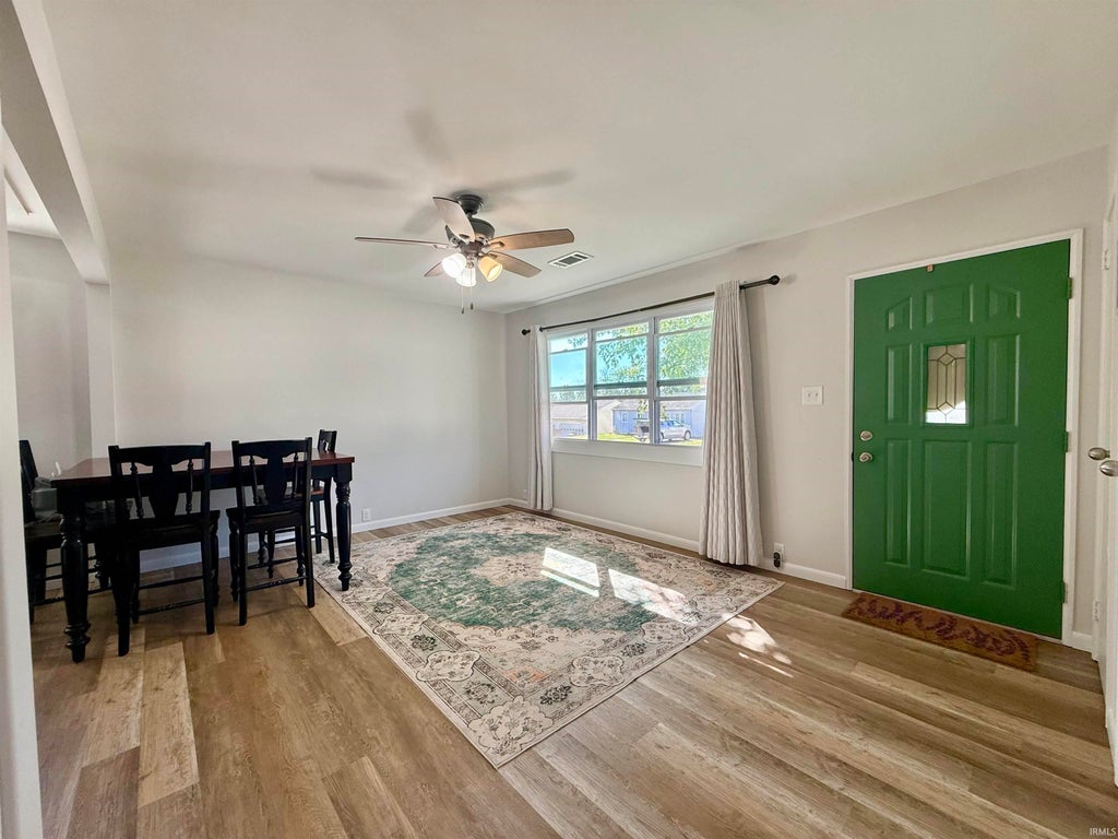 Photo of 4917 Sherbrooke Road, Evansville, IN 47710 (MLS # 202644943)