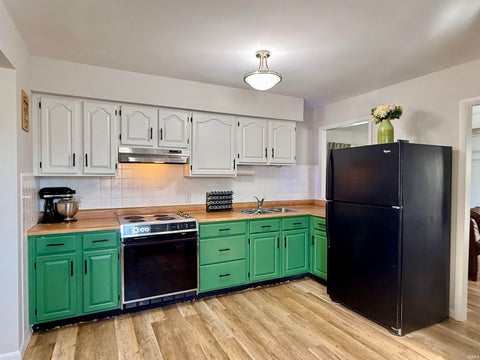 Tiny photo for 4917 Sherbrooke Road, Evansville, IN 47710 (MLS # 202644943)