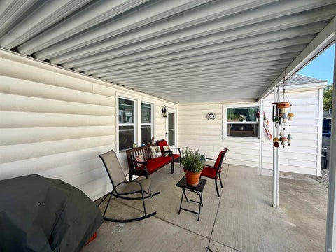 Tiny photo for 4917 Sherbrooke Road, Evansville, IN 47710 (MLS # 202644943)