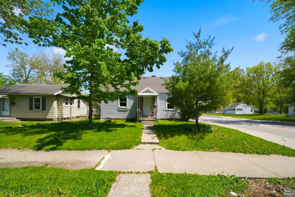 Photo of 3421 Alexander Street, Fort Wayne, IN 46806 (MLS # 202632374)