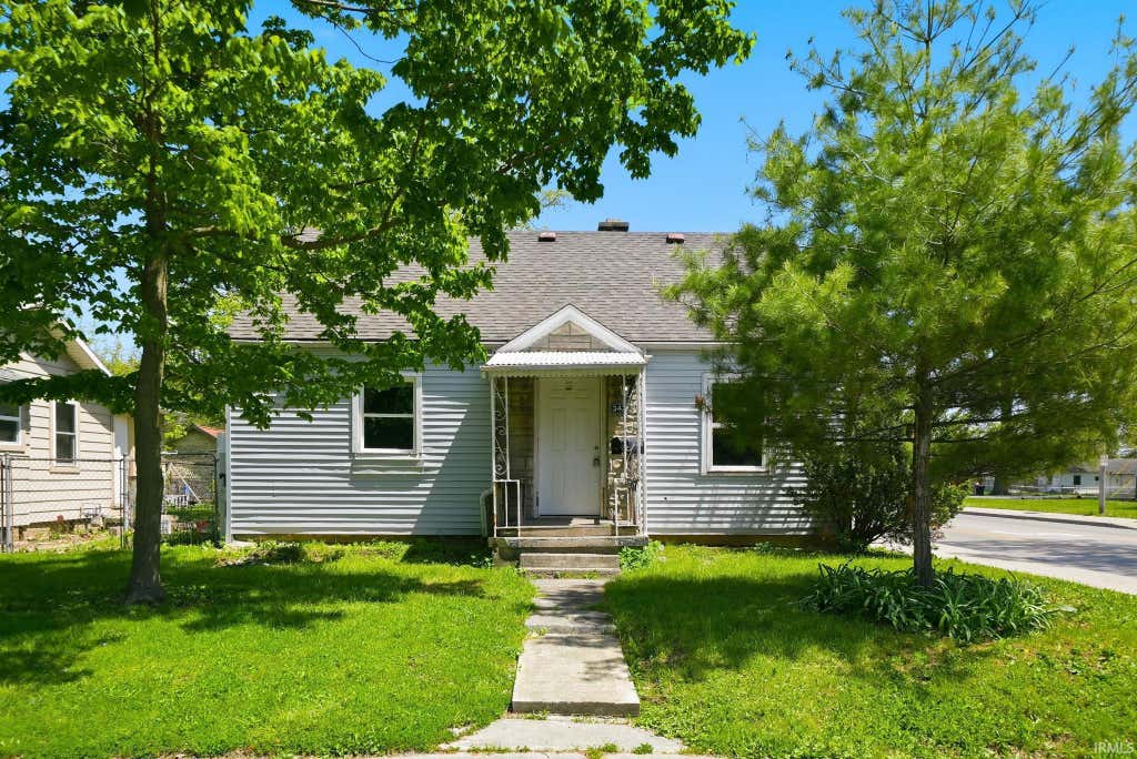 Photo of 3421 Alexander Street, Fort Wayne, IN 46806 (MLS # 202632374)