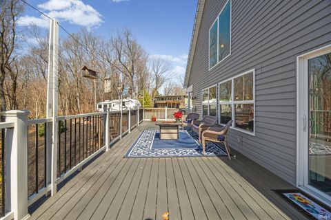 Tiny photo for 122 Thornbush Drive, West Lafayette, IN 47906 (MLS # 202609236)