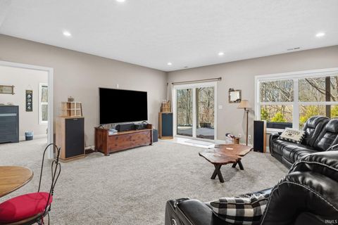 Tiny photo for 122 Thornbush Drive, West Lafayette, IN 47906 (MLS # 202609236)