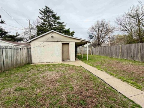 Tiny photo for 644 E Maryland Street, Evansville, IN 47711 (MLS # 202611544)
