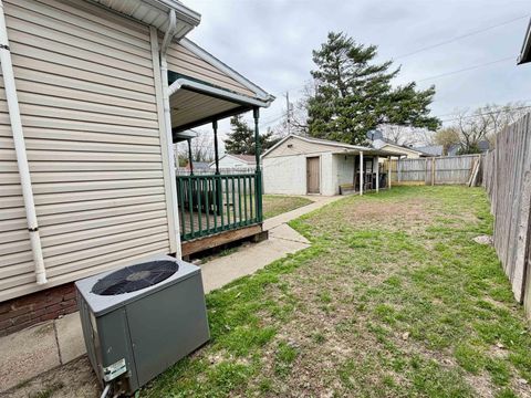 Tiny photo for 644 E Maryland Street, Evansville, IN 47711 (MLS # 202611544)