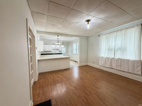 Tiny photo for 644 E Maryland Street, Evansville, IN 47711 (MLS # 202611544)