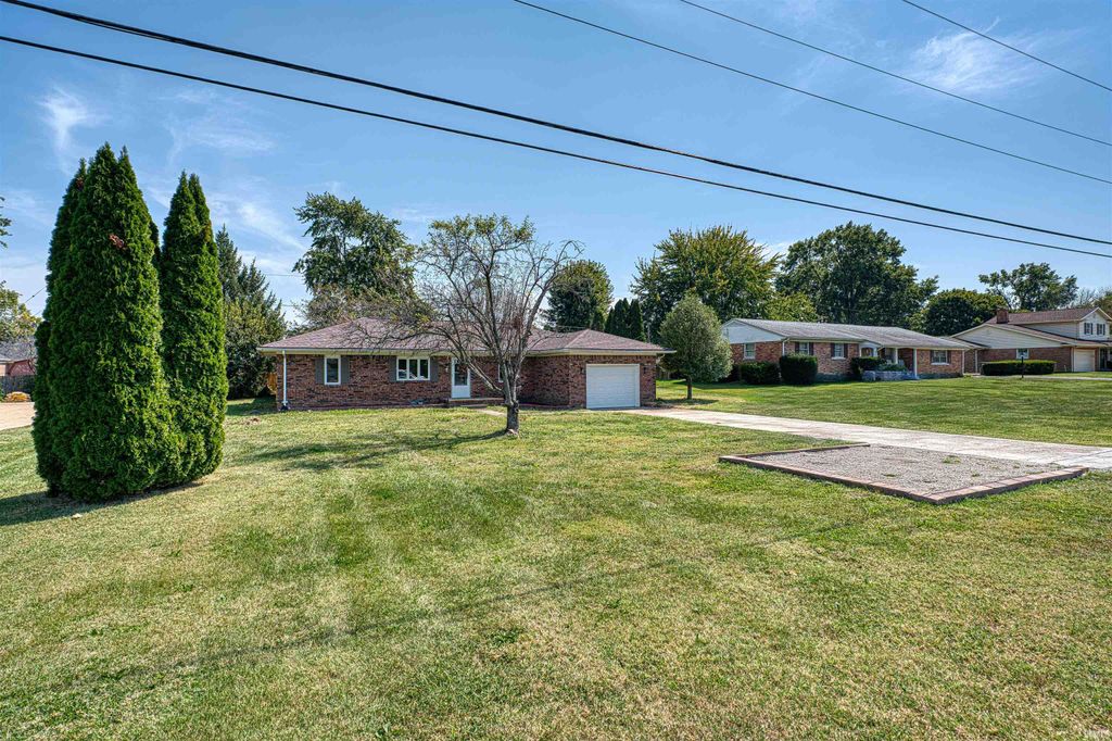 Photo of 430 Fuquay Road, Evansville, IN 47715 (MLS # 202538315)