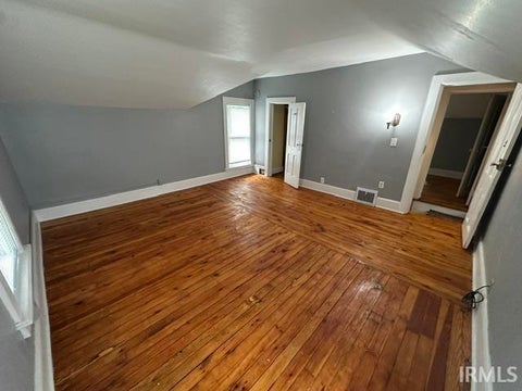 Tiny photo for 1012 W Colfax Avenue, South Bend, IN 46616 (MLS # 202637644)