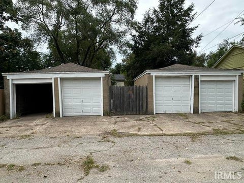 Tiny photo for 1012 W Colfax Avenue, South Bend, IN 46616 (MLS # 202637644)