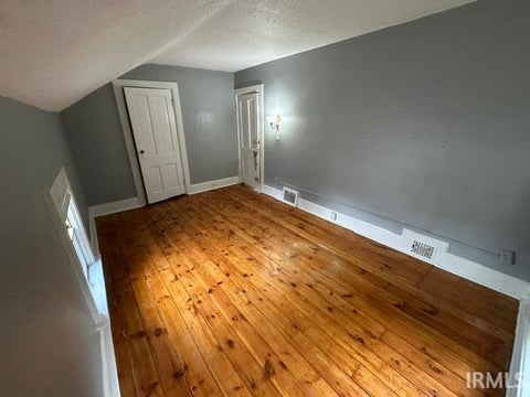 Tiny photo for 1012 W Colfax Avenue, South Bend, IN 46616 (MLS # 202637644)