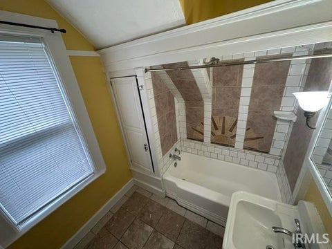 Tiny photo for 1012 W Colfax Avenue, South Bend, IN 46616 (MLS # 202637644)