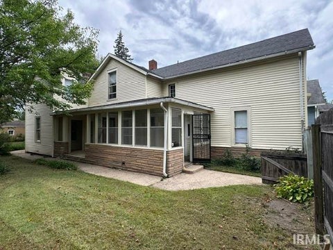 Photo of 1012 W Colfax Avenue, South Bend, IN 46616 (MLS # 202637644)