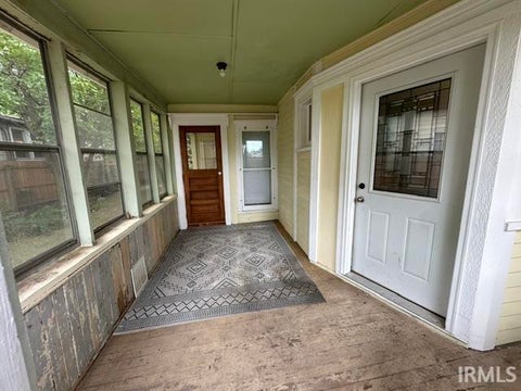 Tiny photo for 1012 W Colfax Avenue, South Bend, IN 46616 (MLS # 202637644)